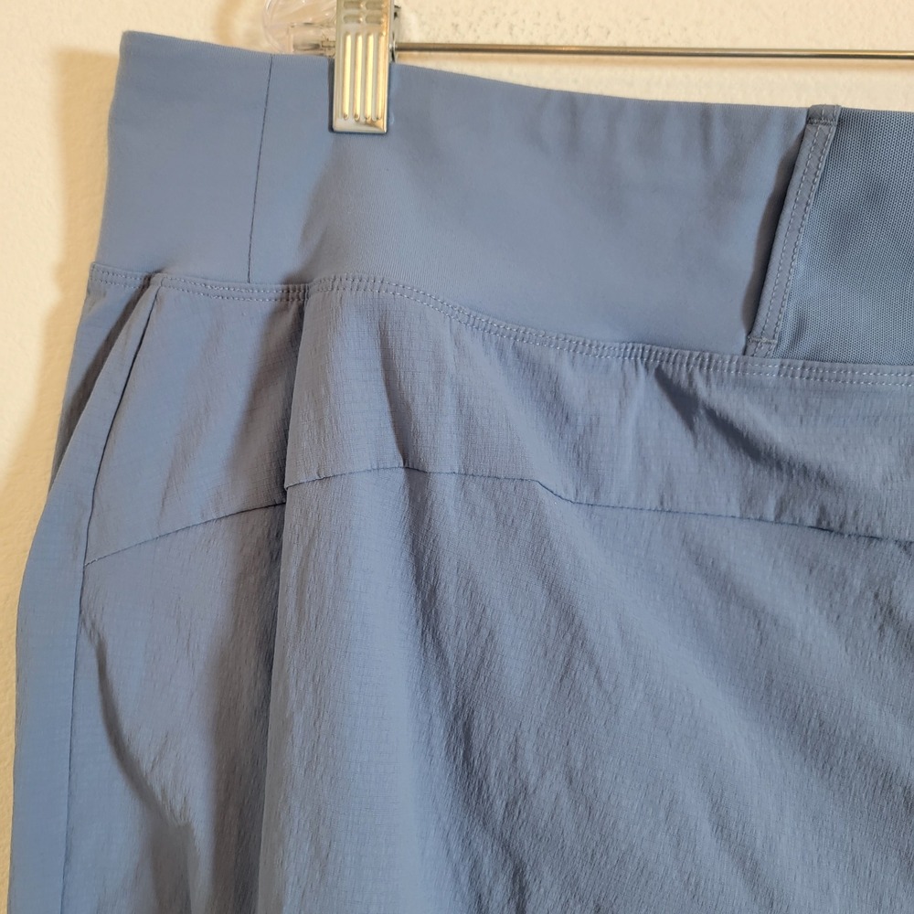Athleta Trekkie North Short UPF 50 Sz 22 Gorp Granola Hiking Athletic NWT Blue - Picture 6 of 10